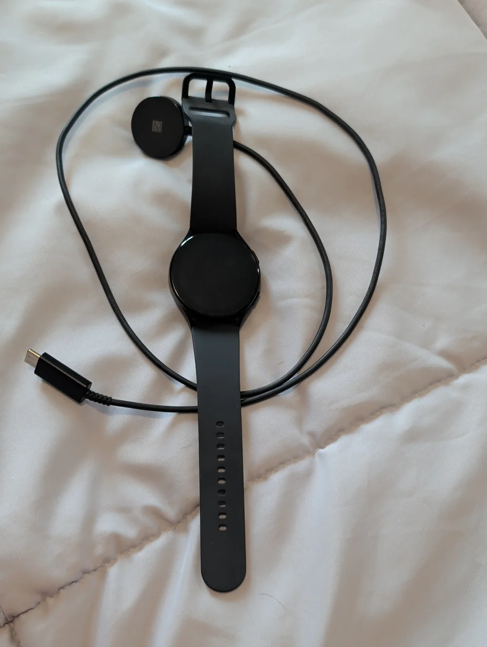 Galaxy Watch 5 (Includes Wireless Charger)